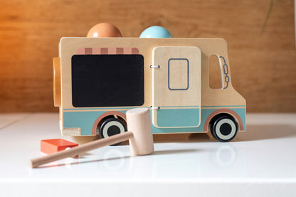 Houten ijsco speelbus voor creatief en sociaal spel