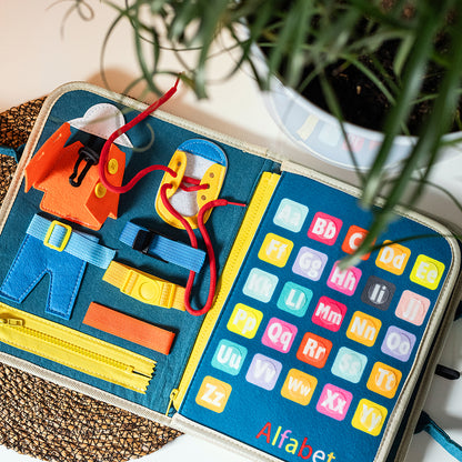 Montessori activiteitenboek met educatieve activiteiten voor fijne motoriek